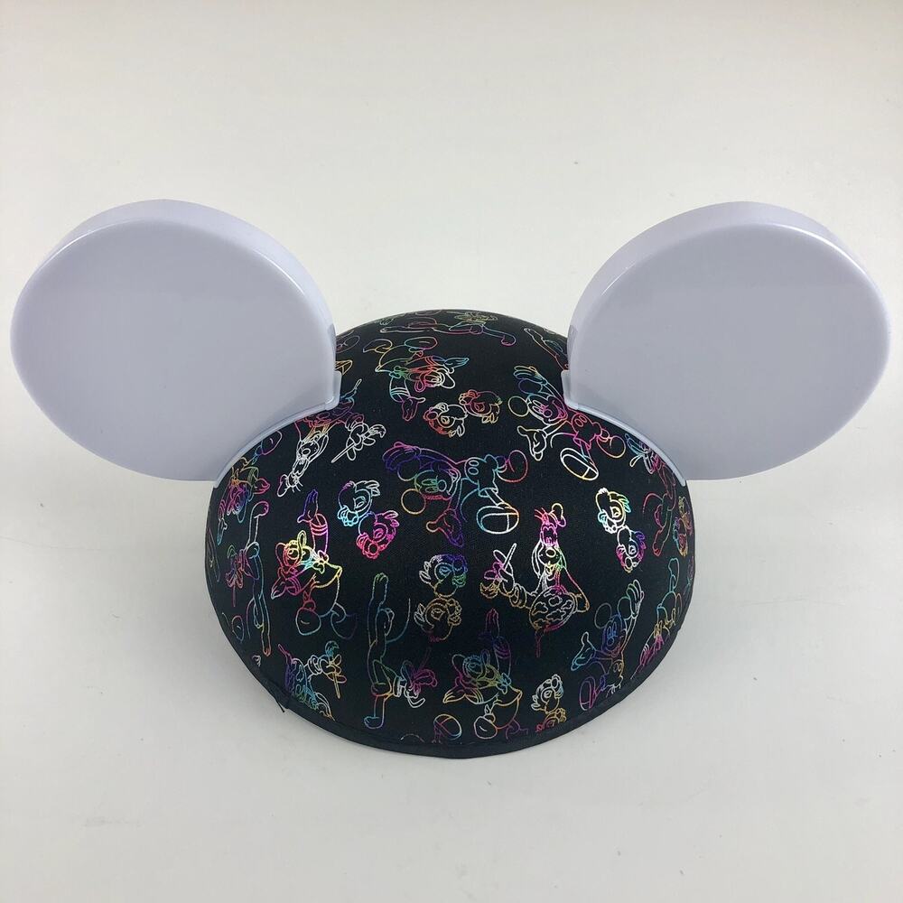 Disney Parks Mickey Mouse Friends Light-Up Magic Glow Hat With Show Ears